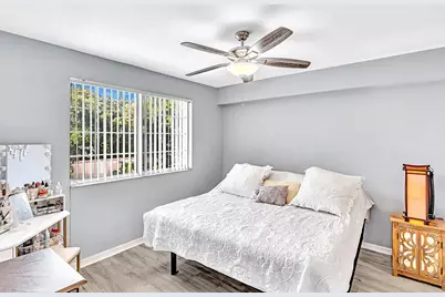 2131 SE 10th Avenue #1117, Fort Lauderdale, FL 33316 - Photo 13