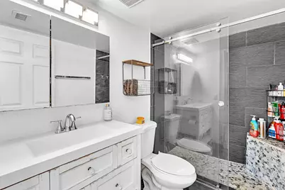 2131 SE 10th Avenue #1117, Fort Lauderdale, FL 33316 - Photo 5