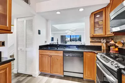 270 Captains Walk #310, Delray Beach, FL 33483 - Photo 17