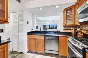 270 Captains Walk, Delray Beach, FL 33483 - Photo 17