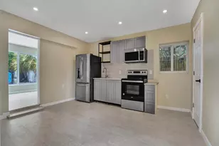 2442 Garfield St, Hollywood, FL 33020 - Photo 5