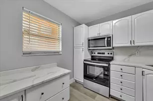 8380 Lagos De Campo Blvd, Tamarac, FL 33321 - Photo 7