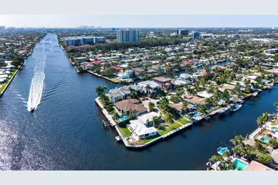 2585 SE 12th Street, Pompano Beach, FL 33062 - Photo 1