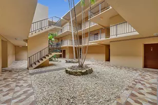 4040 N Hills Dr, Hollywood, FL 33021 - Photo 35