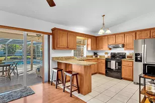 895 NW 87th Ave, Coral Springs, FL 33071 - Photo 5