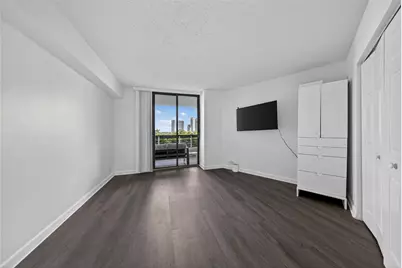 3530 Mystic Pointe Drive #512, Aventura, FL 33180 - Photo 11