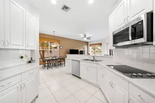 11183 NW 69th Pl, Parkland, FL 33076 - Photo 3