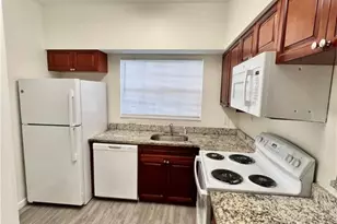 640 Cypress Club Way, Deerfield Beach, FL 33064 - Photo 5