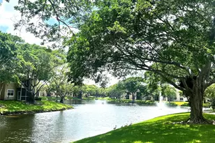 640 Cypress Club Way, Deerfield Beach, FL 33064 - Photo 13