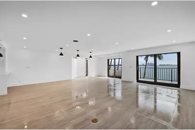 520 E Brickell Key Drive #BH25, Miami, FL 33131 - Photo 11