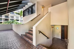 520 E Brickell Key Dr, Miami, FL 33131 - Photo 41