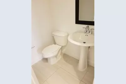 1741 NW 124th Place, Pembroke Pines, FL 33028 - Photo 11