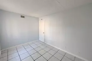 2221 NW 59th Wy, Lauderhill, FL 33313 - Photo 15