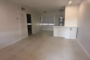 2725 Middle River Dr, Fort Lauderdale, FL 33306 - Photo 3