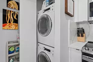 347 N New River Dr, Fort Lauderdale, FL 33301 - Photo 5