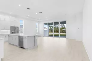 9643 St Germain Dr, Palm Beach Gardens, FL 33412 - Photo 5