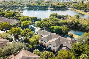 2452 Centergate Dr, Miramar, FL 33025 - Photo 31