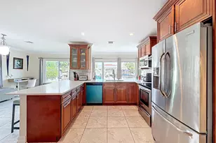 370 SE 12th Ave, Pompano Beach, FL 33060 - Photo 11