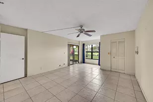 2206 S Cypress Bend Dr, Pompano Beach, FL 33069 - Photo 17