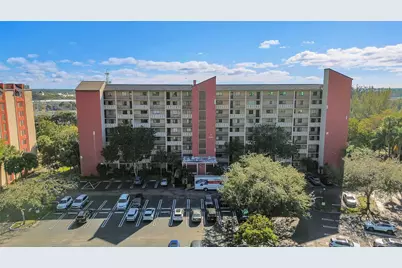 2206 S Cypress Bend Drive #102, Pompano Beach, FL 33069 - Photo 31