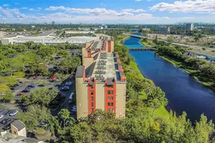 2206 S Cypress Bend Dr, Pompano Beach, FL 33069 - Photo 41