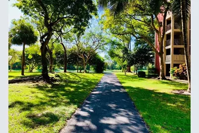 2206 S Cypress Bend Drive #102, Pompano Beach, FL 33069 - Photo 55