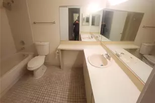 7300 NW 1st St, Plantation, FL 33317 - Photo 7