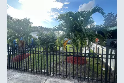 815 S 26th Court, Hollywood, FL 33020 - Photo 5