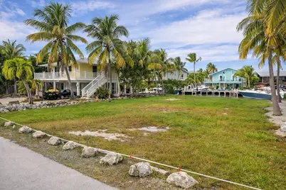 28525 Jolly Roger Drive, Little Torch Key, FL 33042 - Photo 3