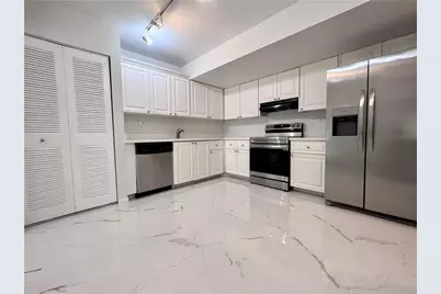 701 N Pine Island Road #303, Plantation, FL 33324 - Photo 1