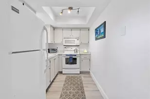 2950 SE Ocean Blvd, Stuart, FL 34996 - Photo 7