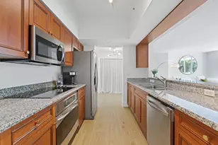 347 N New River Dr, Fort Lauderdale, FL 33301 - Photo 13