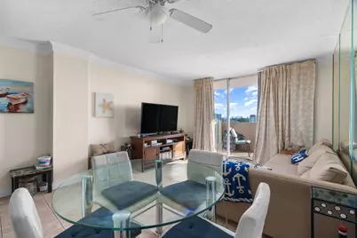 777 S Federal Hy #811-d, Pompano Beach, FL 33062 - Photo 11