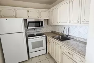 85 Northampton, West Palm Beach, FL 33417 - Photo 7