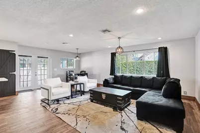 19321 NW 10th Street, Pembroke Pines, FL 33029 - Photo 23