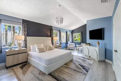19321 NW 10th Street, Pembroke Pines, FL 33029 - Photo 17