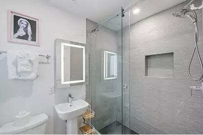100 NE 22nd Street, Wilton Manors, FL 33305 - Photo 25