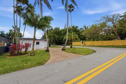 100 NE 22nd Street, Wilton Manors, FL 33305 - Photo 53
