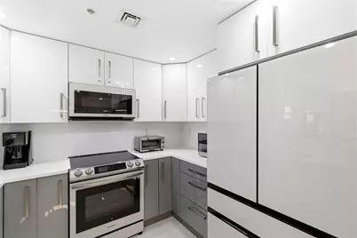 511 SE 5th Avenue #1811, Fort Lauderdale, FL 33301 - Photo 3