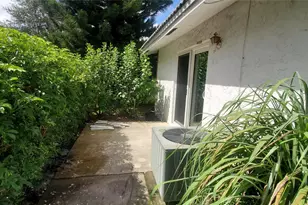 10571 NW 45th St, Coral Springs, FL 33065 - Photo 21