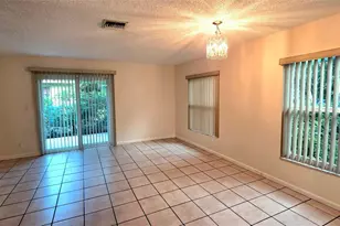 10571 NW 45th St, Coral Springs, FL 33065 - Photo 9