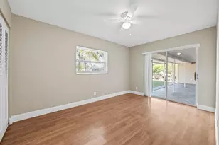 9203 NW 71st St, Tamarac, FL 33321 - Photo 15