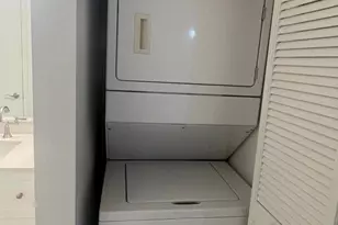 1050 Crystal Way, Delray Beach, FL 33444 - Photo 9