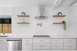 701 NW 77th Ave, Plantation, FL 33324 - Photo 17