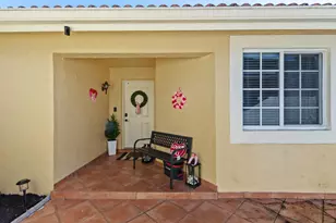 15141 Brighton Ln, Davie, FL 33331 - Photo 3