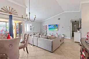 15141 Brighton Ln, Davie, FL 33331 - Photo 5