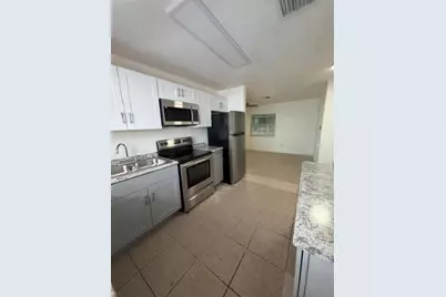 701 N E Street #E, Lake Worth Beach, FL 33460 - Photo 5