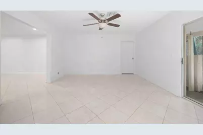 1060 NW 82nd Avenue, Coral Springs, FL 33071 - Photo 5