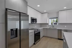 3231 NE 27th Terrace, Pompano Beach, FL 33064 - Photo 11