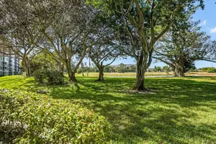 3090 N Course Dr, Pompano Beach, FL 33069 - Photo 23